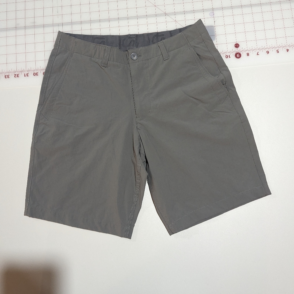 Men's Gap Drive Golf Shorts